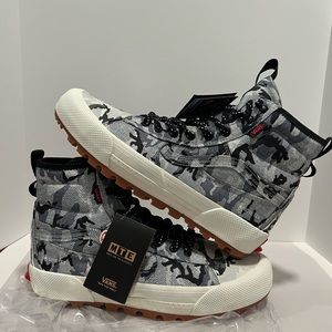 Vans Sk8 hi MTE Goretex size 10 and 11